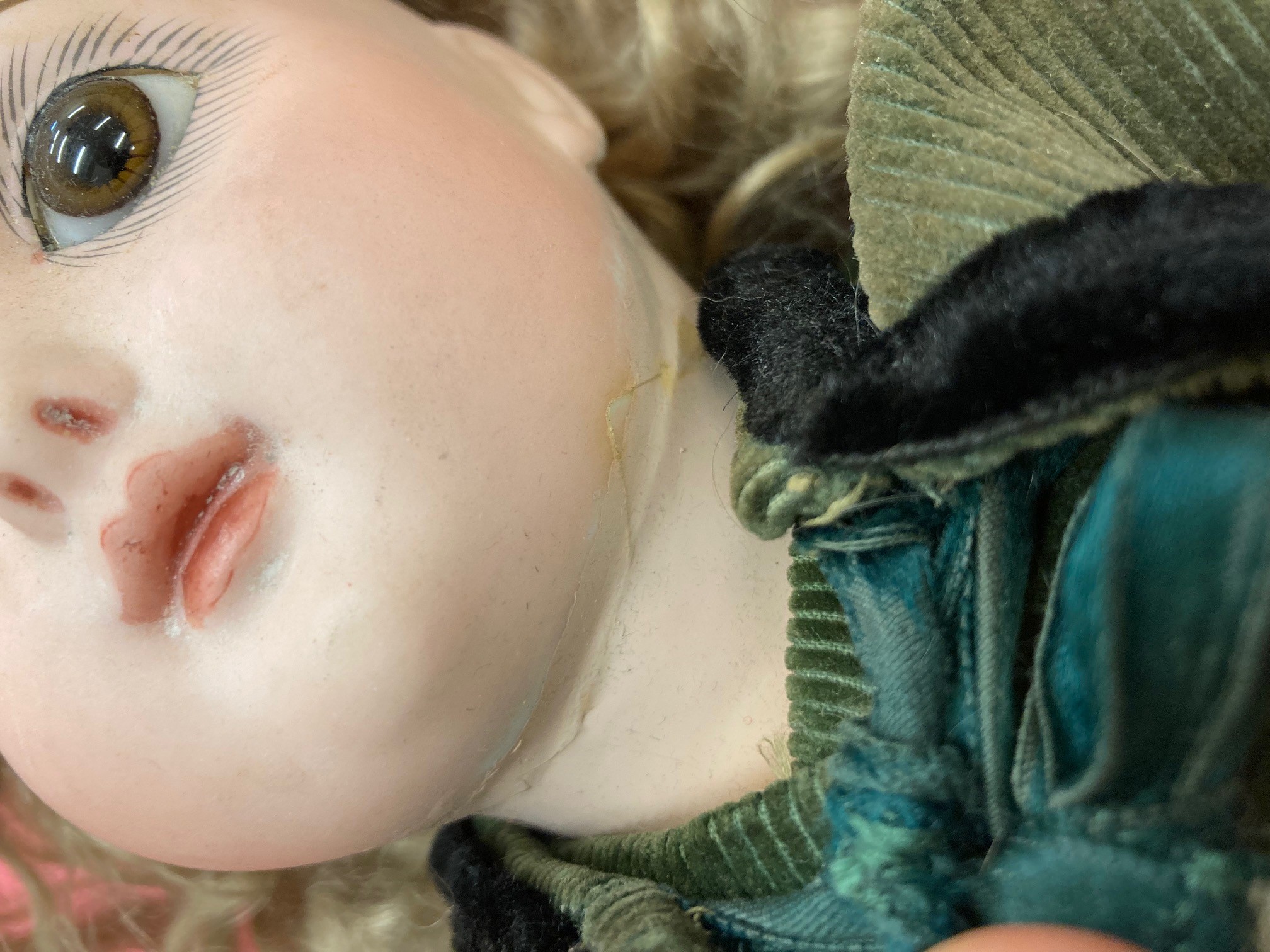 A French bisque socket head doll Image