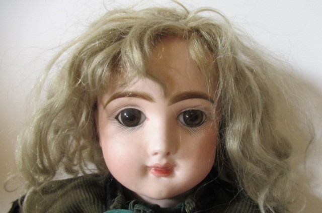 A French bisque socket head doll Image