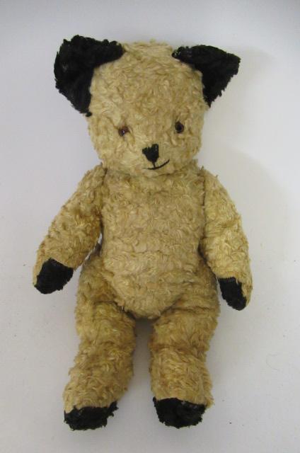 A vintage English teddy Image