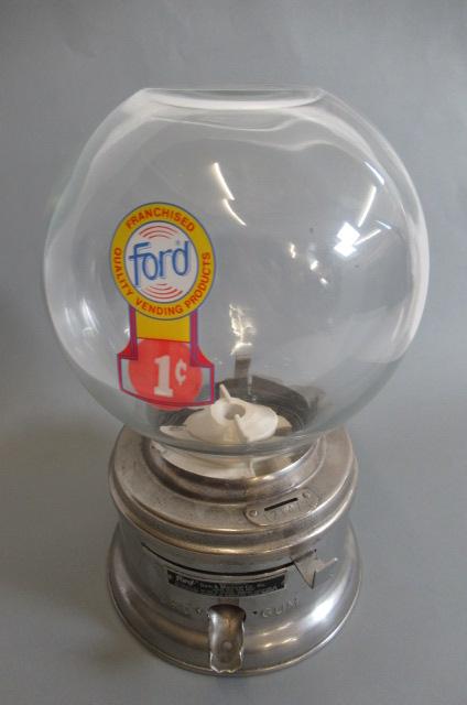 An American Ford Gumball Machine Image