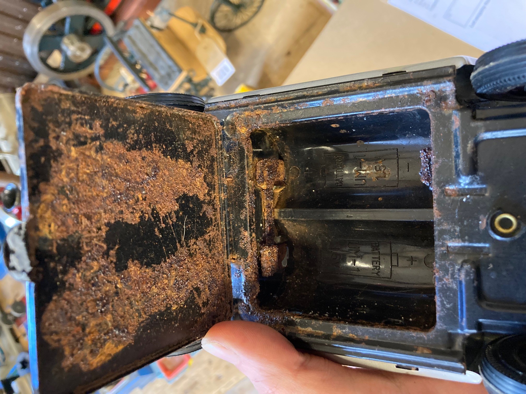 An ASC Aoshin Bump-and-Go James Bond Aston Martin Image