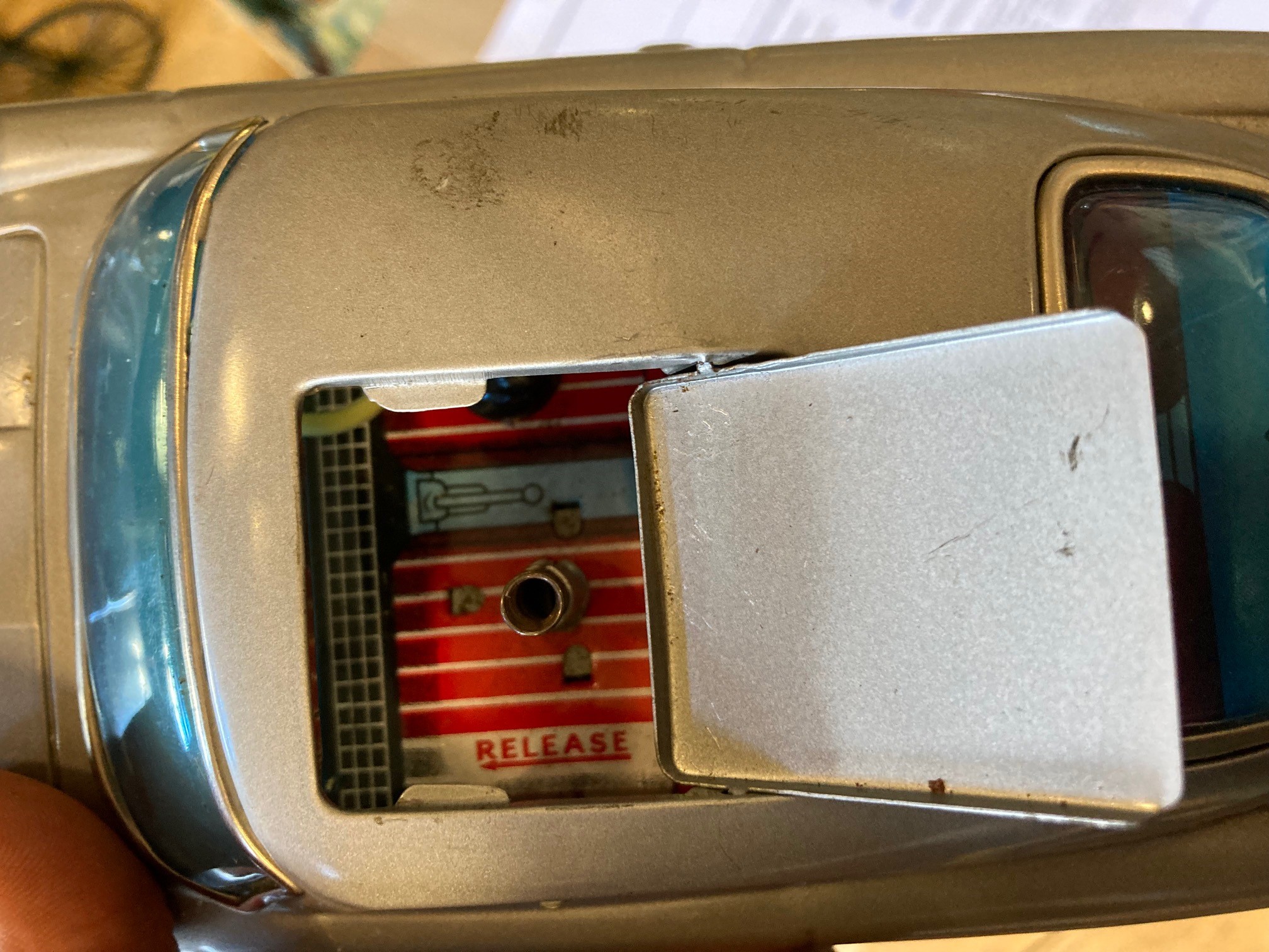 An ASC Aoshin Bump-and-Go James Bond Aston Martin Image