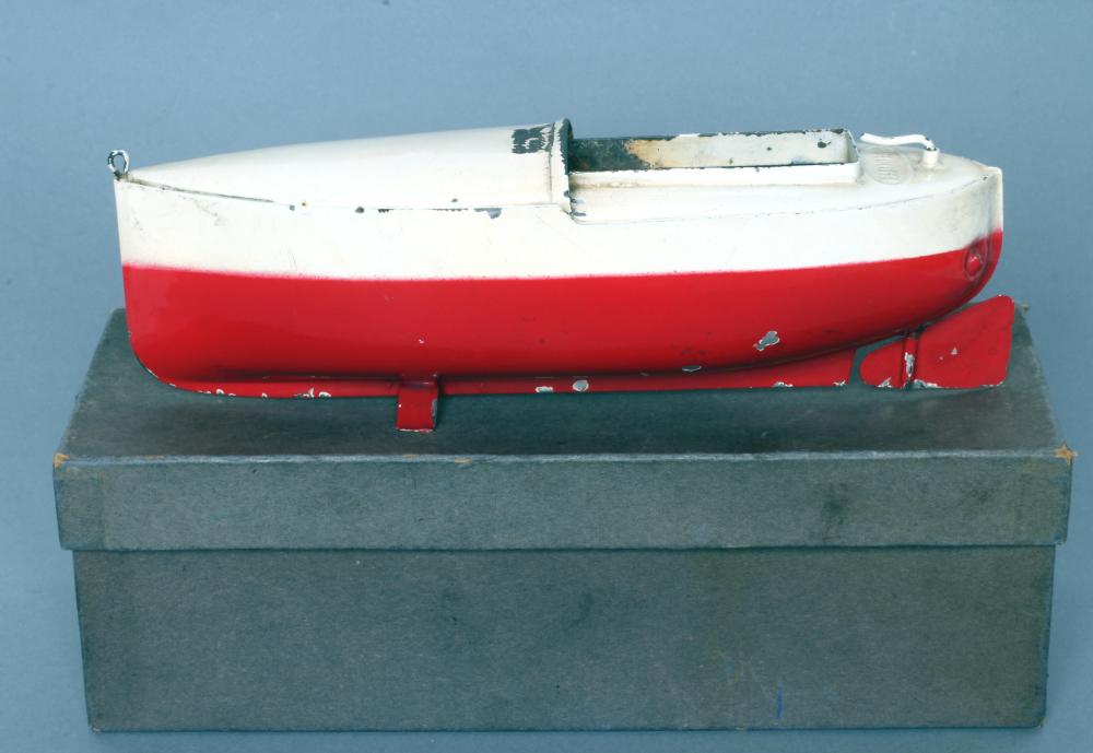 Sutcliffe Put-Put Steam Boat in red/cream Image
