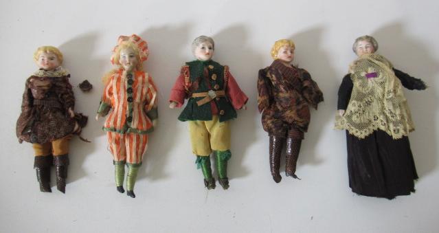 Five bisque head doll's house dolls Image