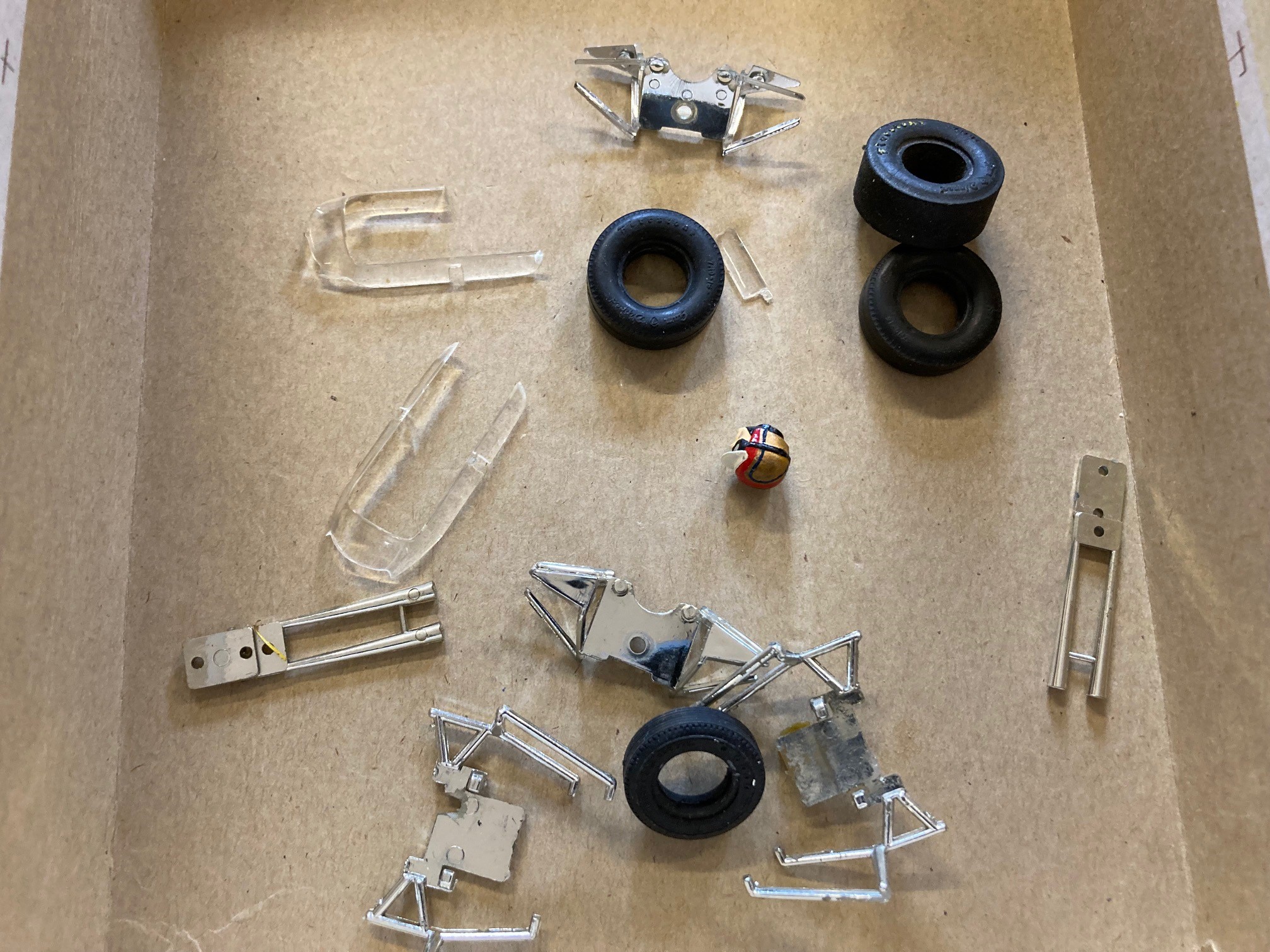 Monogram 1:32 12v slot race cars comprising two Lotus 33 GP cars and Ferrari GTO 250 LM car kit Image