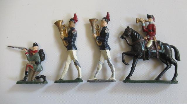 Lead semi-flat soldiers Image