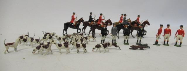 Britain Hunt figures comprising male and female riders Image
