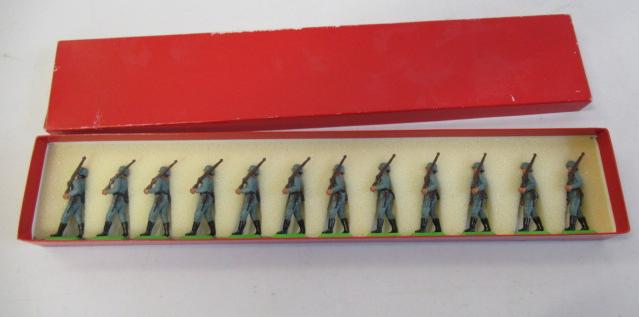 Twelve Britains late issue German soldiers Image