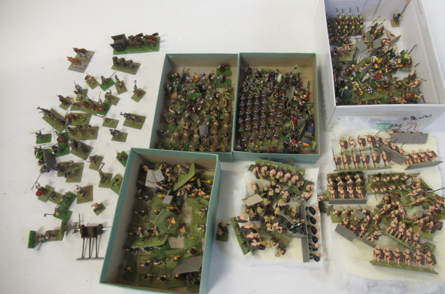 30mm War Game figures Gauls and Roman soldiers (Est. plus 21% premium inc. VAT) Image