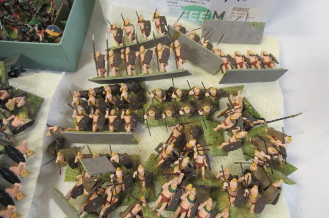 30mm War Game figures Gauls and Roman soldiers (Est. plus 21% premium inc. VAT) Image