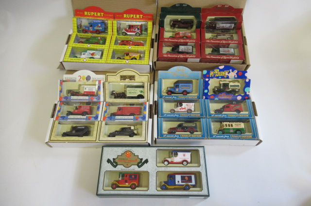 Lledo Classics Collection vintage delivery vans including Save The Children Image