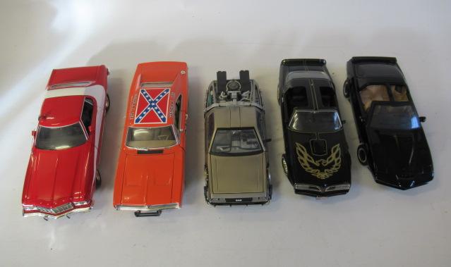 Five unboxed large scale 1:18 cars comprising Starsky and Hutch Grand Torino Image