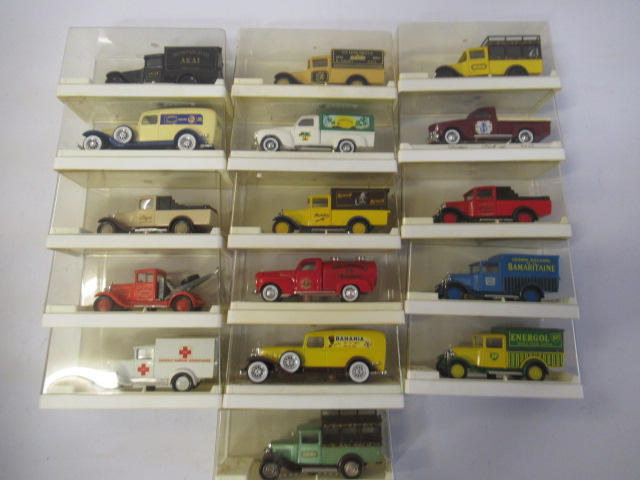 Sixteen Solido modern issue vans Image