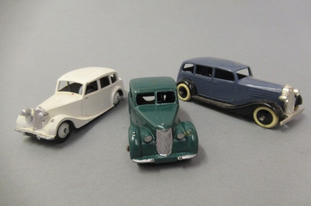 Twenty early Dinky vehicles including saloon cars Image