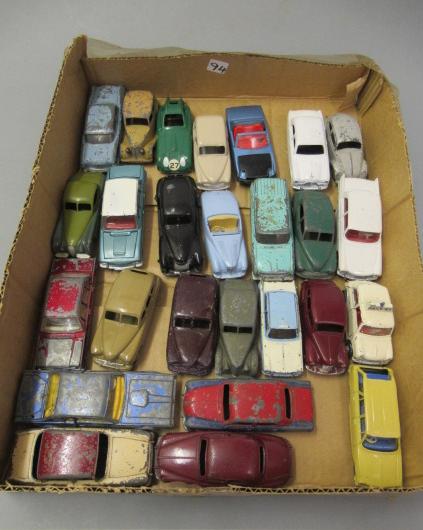 Twenty six unboxed Dinky vehicles including British and American saloon cars Image