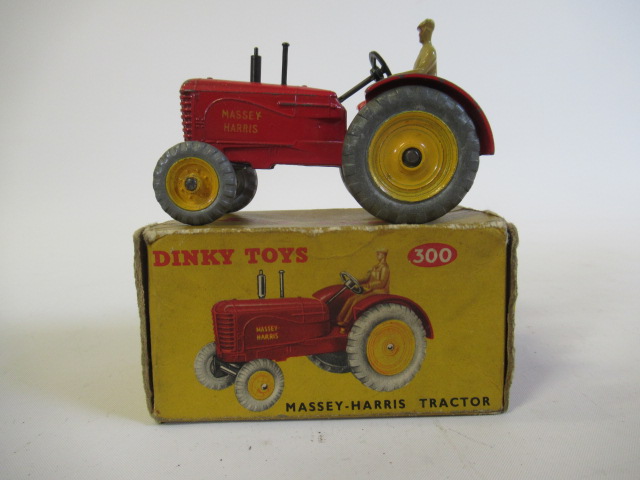 Dinky 300 Massey-Harris tractor Image