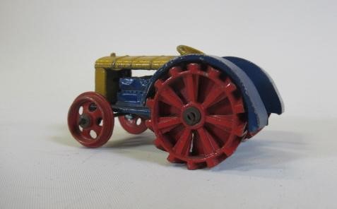 Dinky 22e farm tractor in yellow/blue and red Image