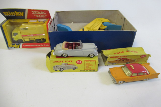 Dinky 964 Elevator Loader Image