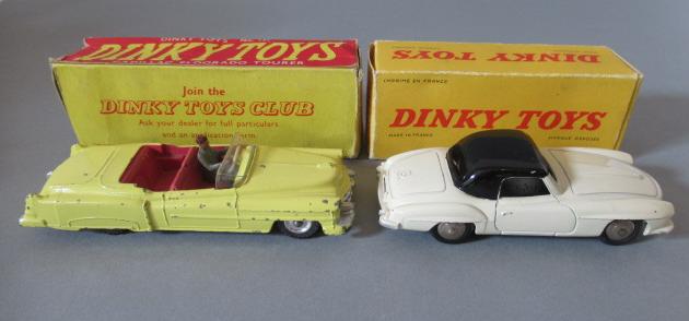 Two Dinky vehicles comprising 418 Comet wagon and 172 Studebaker Land Cruiser, boxes AF, models F-G Image