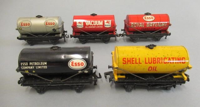 Twenty Hornby Dublo unboxed wagons including S.R. Parcels van Image