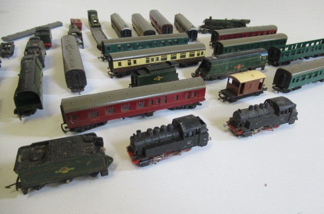 TT Gauge Railway rolling stock by Triang and others including three tank locomotives Image