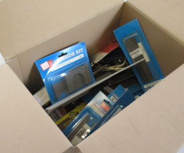 N Gauge trackside accessories and track including building kits Image