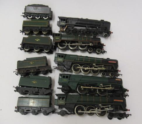 Five unboxed locomotives by Hornby including Britannia and B.R. 9F (no tender) Image