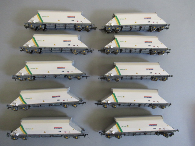 Ten Bachmann Tarmac NACCO bogie hopper wagons Image