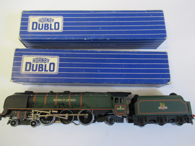 Hornby Dublo Duchess of Montrose in B.R. green and two B.R. D1 coaches Image