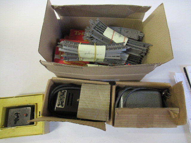 Triang track including points Image