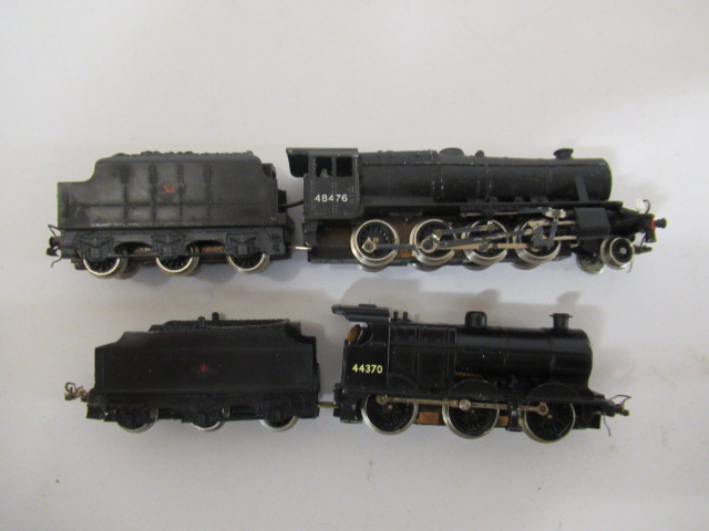 Grafar 0-6-0 4F in black and Grafar B.R. 8F Image