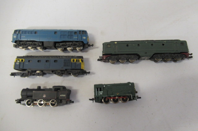 N gauge locomotives comprising Class 37 Diesel Image