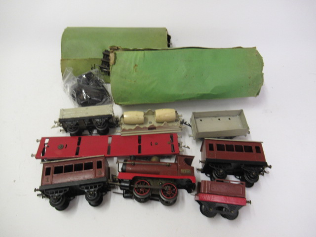 Playworn clockwork Hornby trains 0-4-0 locomotive Image