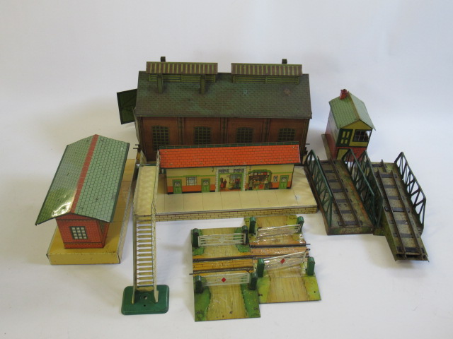 Hornby trackside accessories including electric two road engine shed Image
