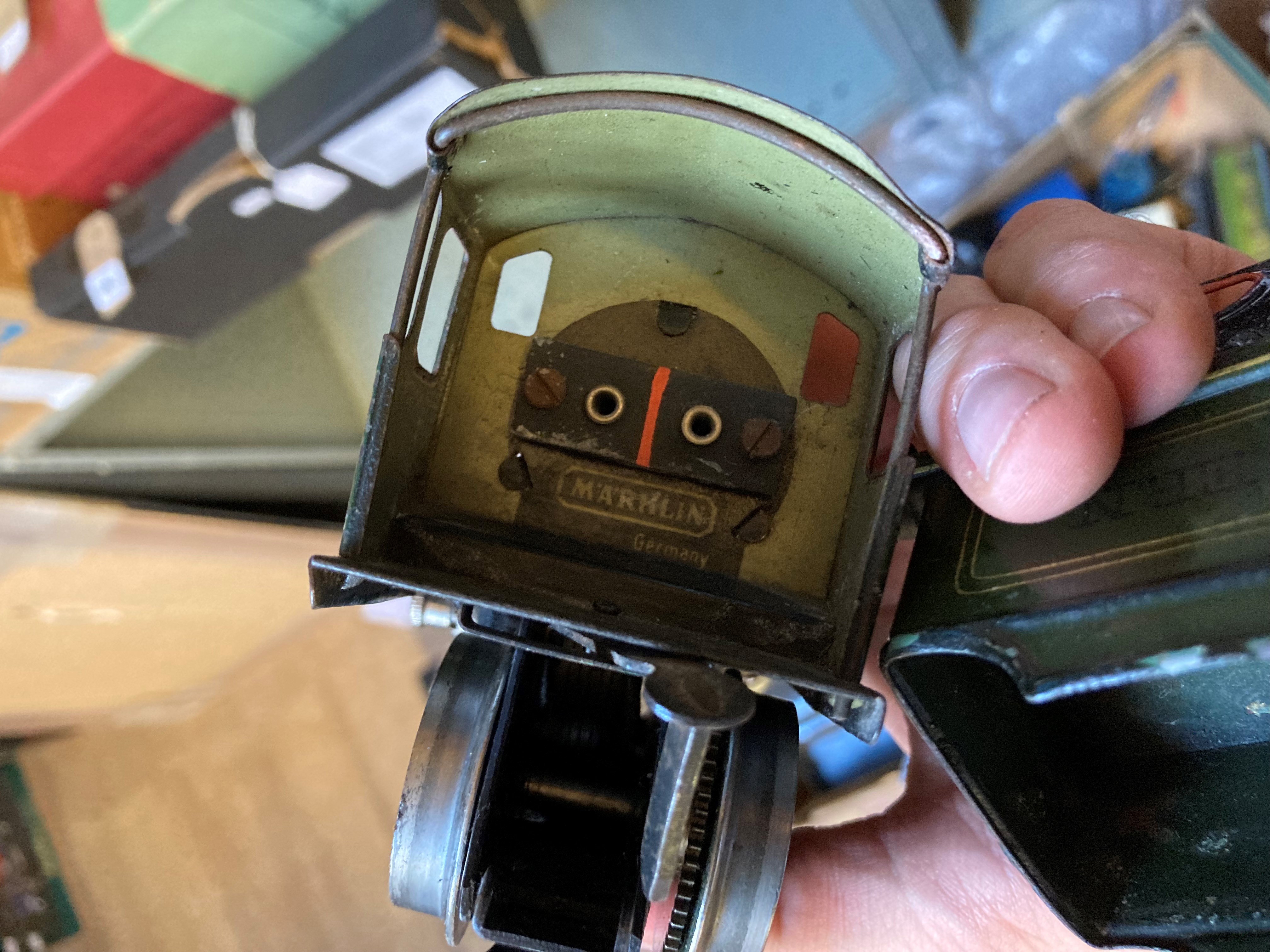 Marklin/Gamages electric 0-4-0 locomotive and tender in green Image