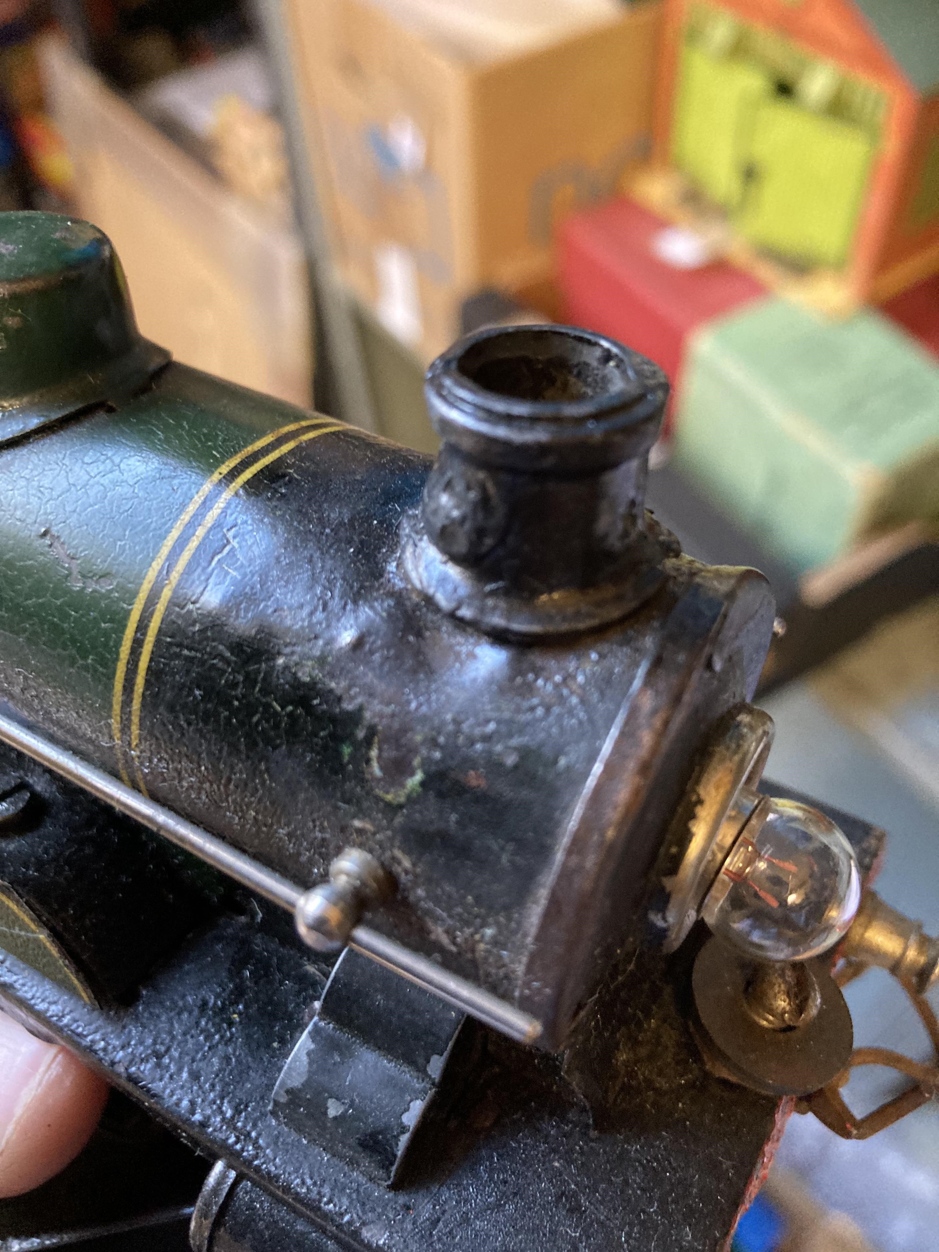 Marklin/Gamages electric 0-4-0 locomotive and tender in green Image