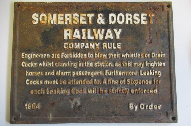 Cast iron fire hydrant distance notice (one number missing) Image