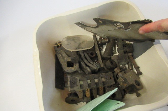 B.R. (Eastern) Ground Disc Signal with lamp Image