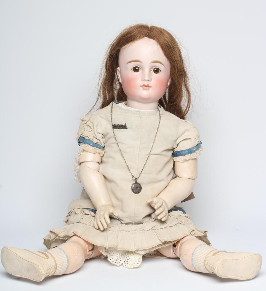A French bisque socket head doll Image