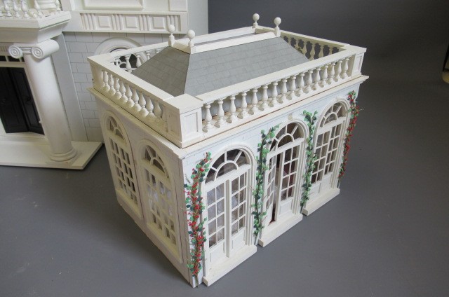 A large Georgian style dolls house Image