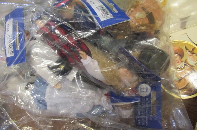 A large Georgian style dolls house Image