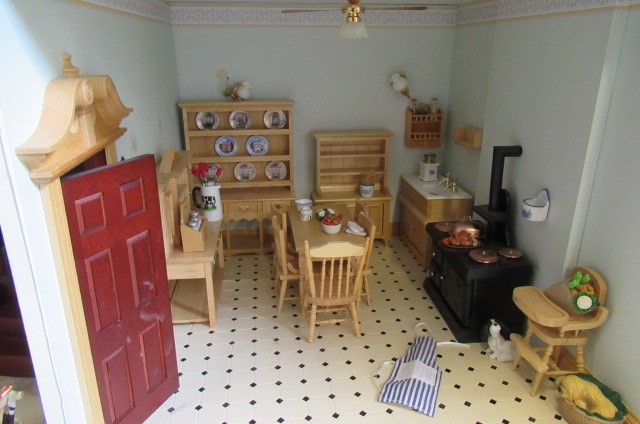 A large Georgian style dolls house Image