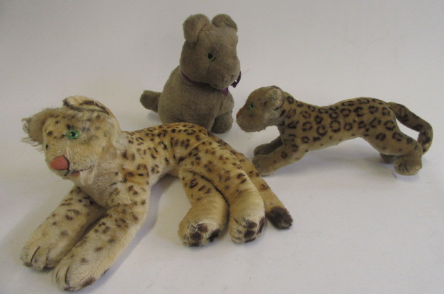 Two Steiff leopards Image