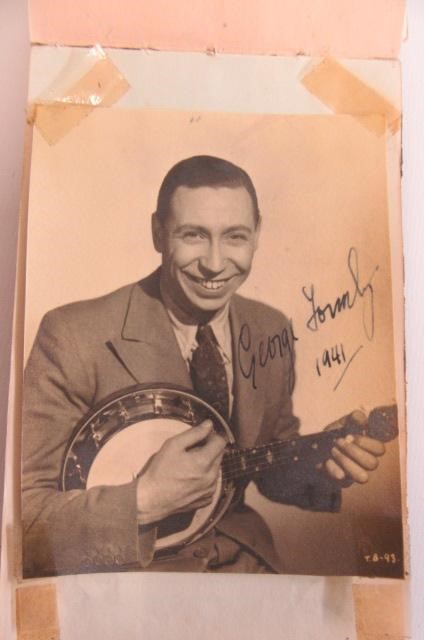 An album of autographs Image