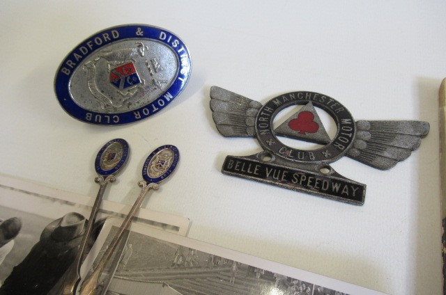 A COLLECTION OF SPEEDWAY AUTOGRAPHS & EPHEMERA Image