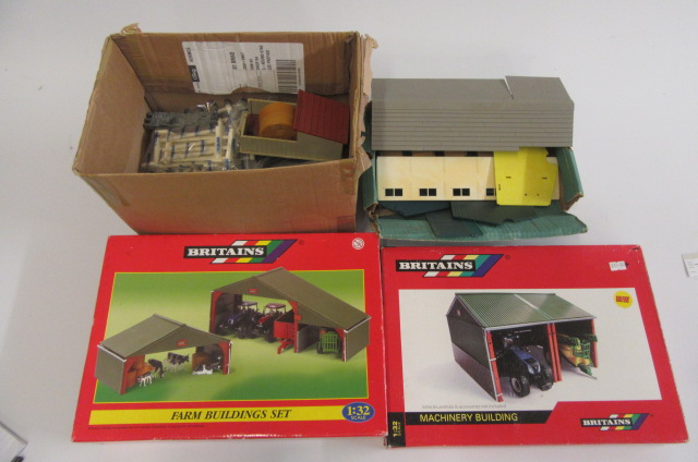 Britains farm buildings and equipment comprising Building Set 40973 Image