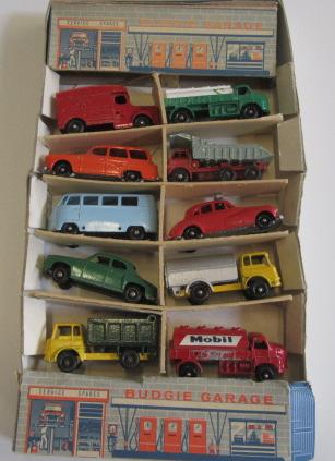 Budgie Toys Garage Set with ten models in card tray Image