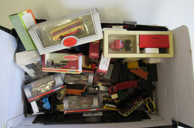A large quantity of boxed and unboxed modern diecast vehicles including Corgi Image