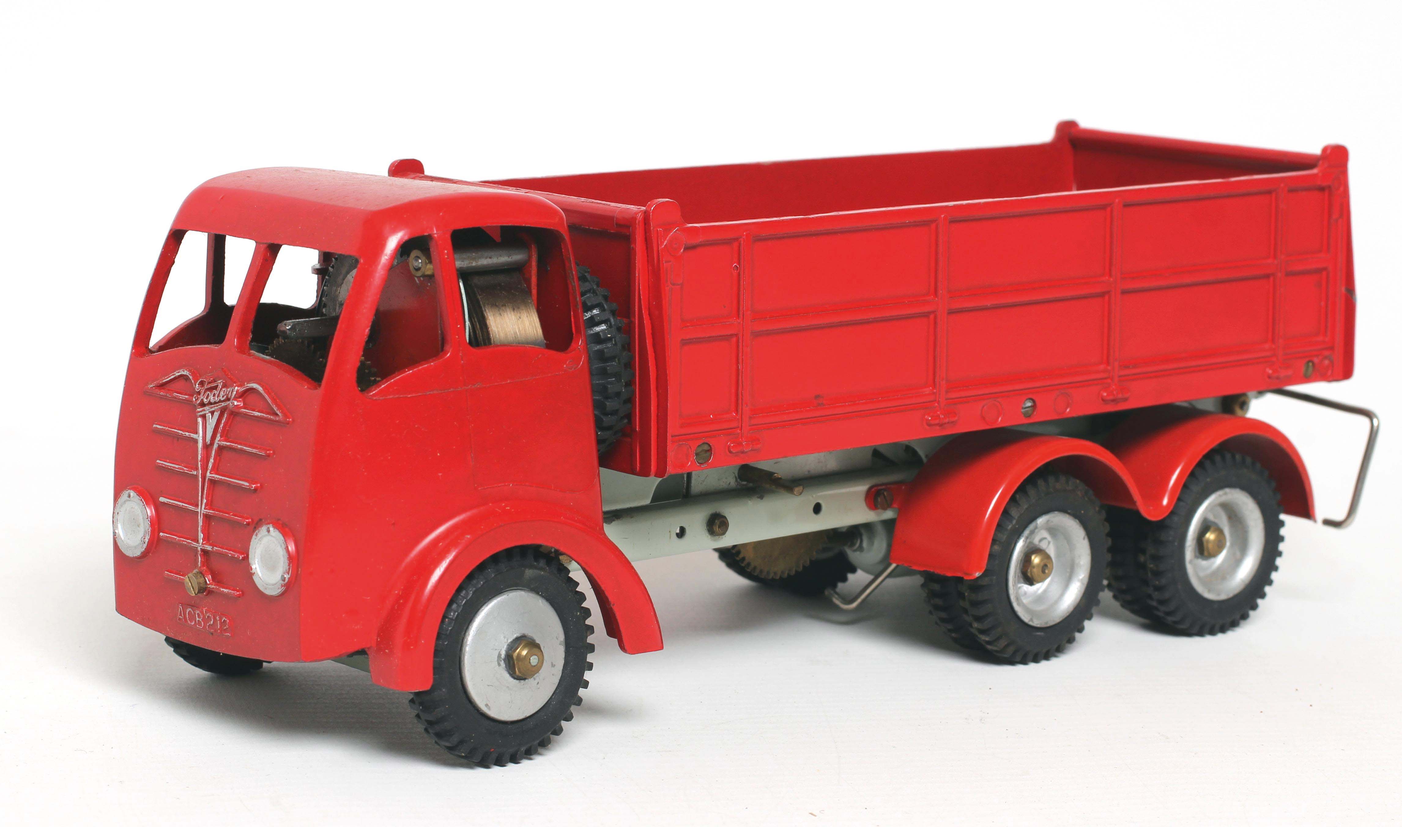 Shackleton Models FG6 Tipper with clockwork motor Image