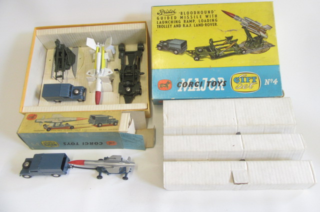 Corgi Gift Set No 3 Thunderbird Missile and Land Rover Image